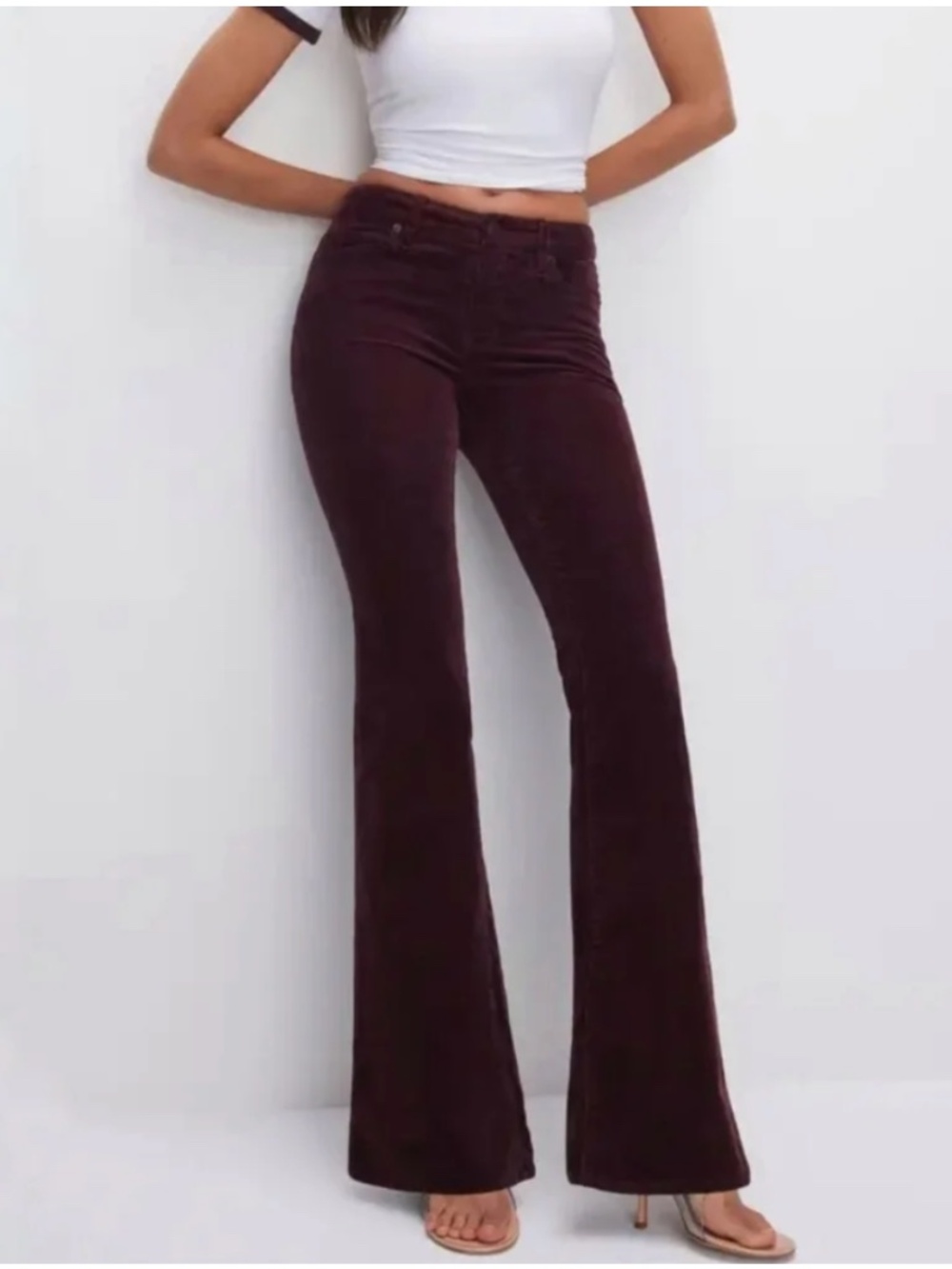 NWOT Good American Good Legs Low Rise Corduroy Flare Pants in Malbec Size 2/26
